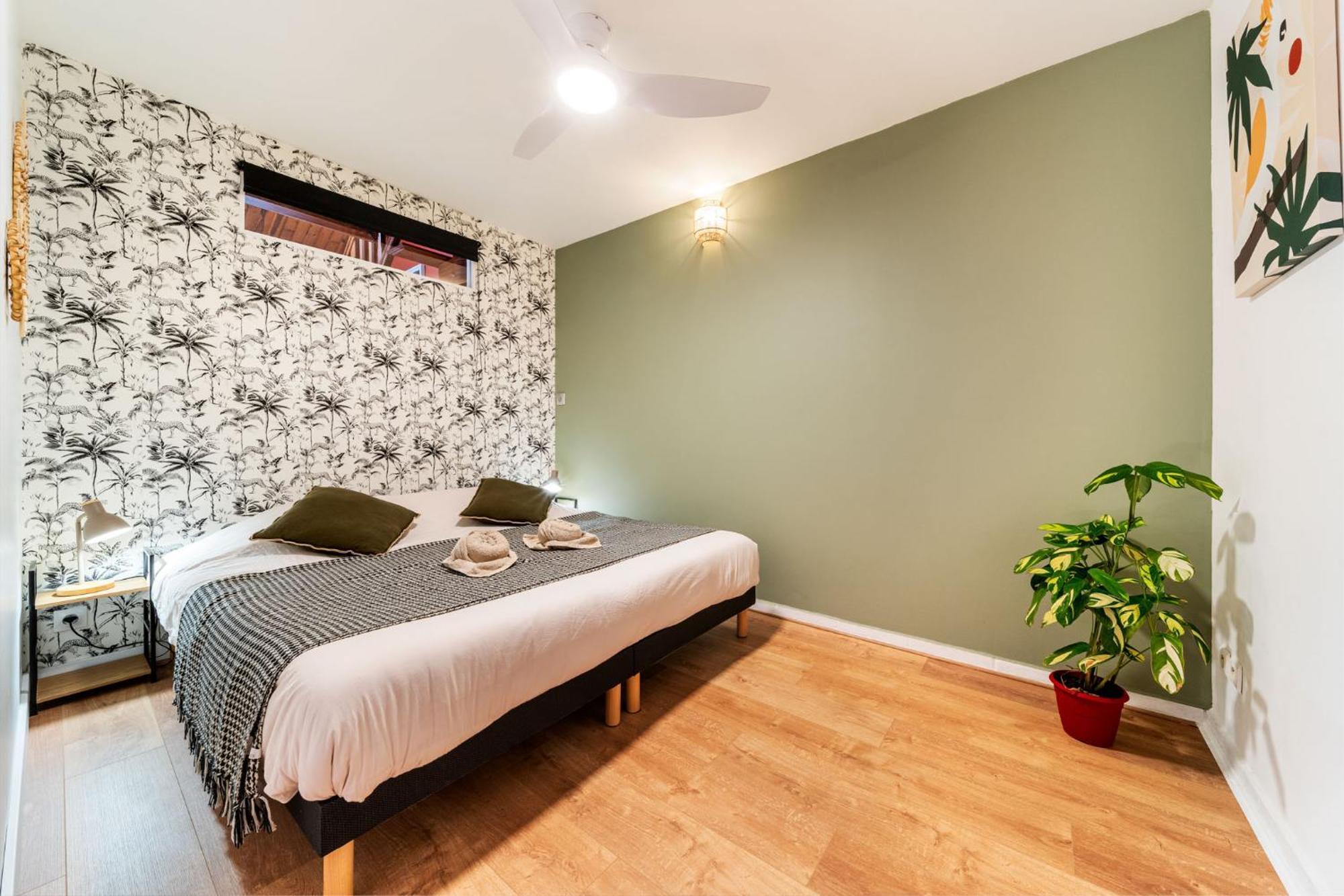 Les Baroudeurs Hostel Saint Pierre Exteriér fotografie